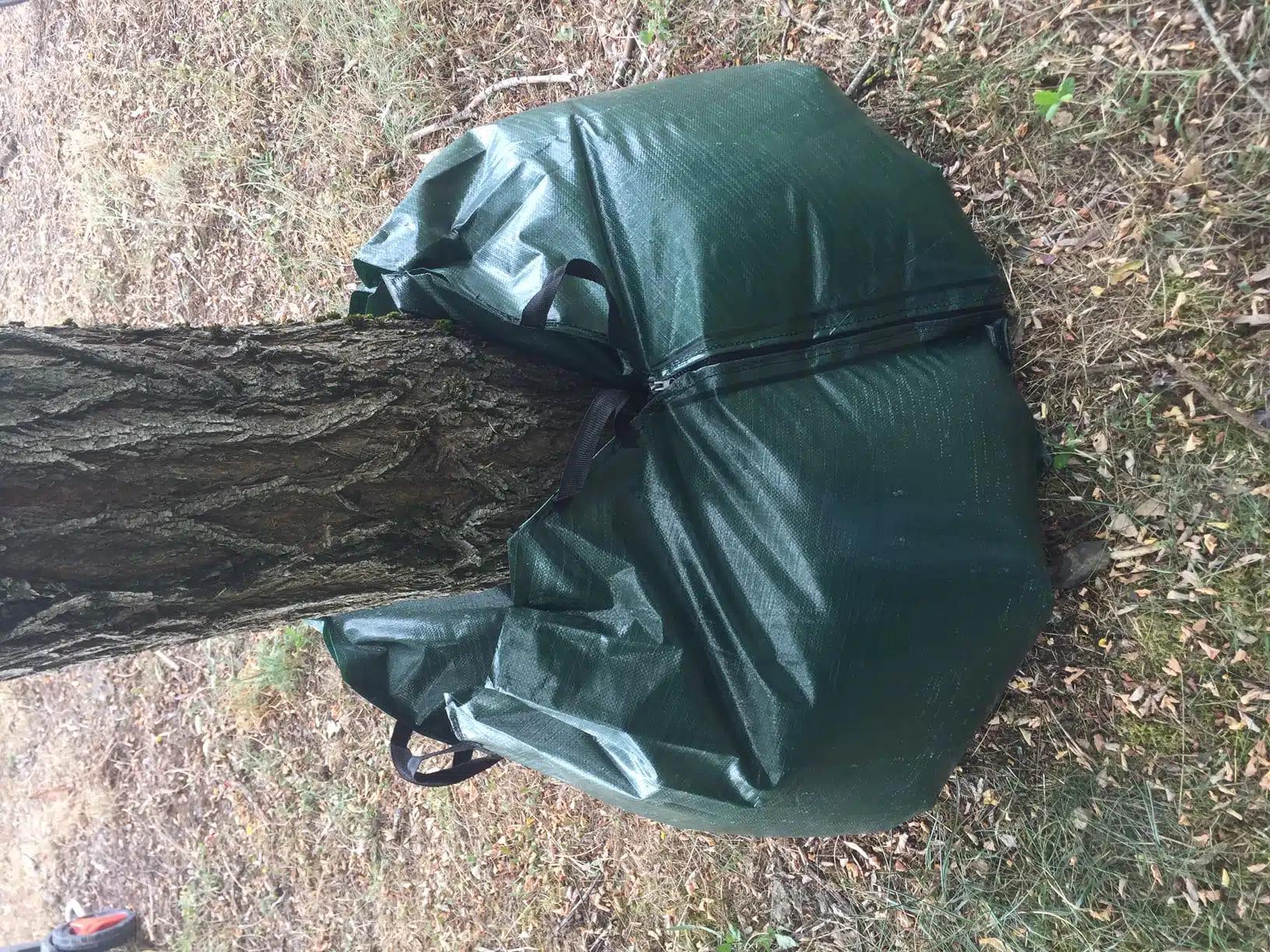 Deux sacs Plantco WaterBag reliés entre eux