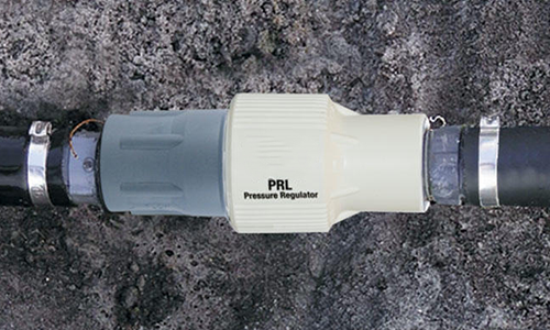 Régulateur de pression SENNINGER sur une réseau d'irrigation goutte à goutte
